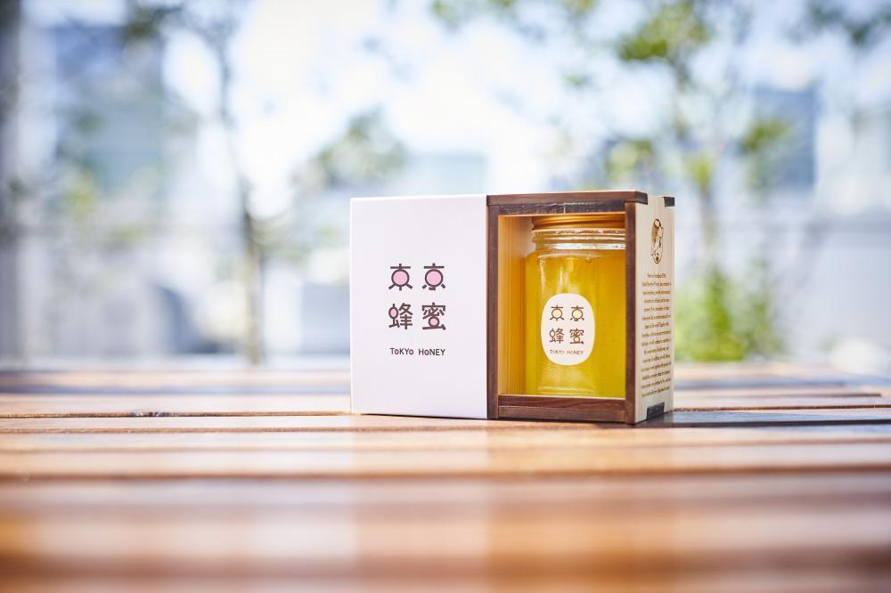 銀座のサクラから生まれた希少な「はちみつ」。特別な贈り物にいいかも!