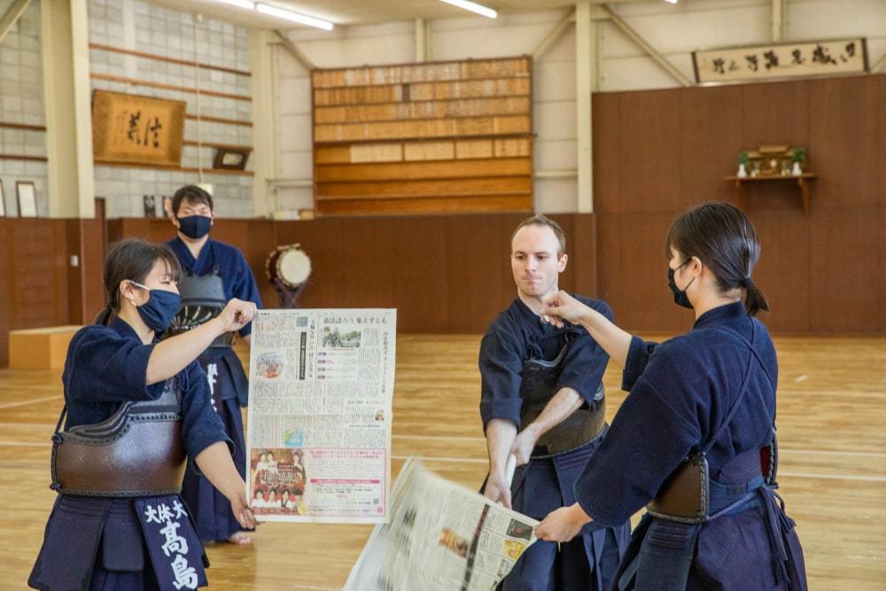 全国トップレベルの指導を受けられる剣道orなぎなた体験でSAMURAIの世界に触れよう！