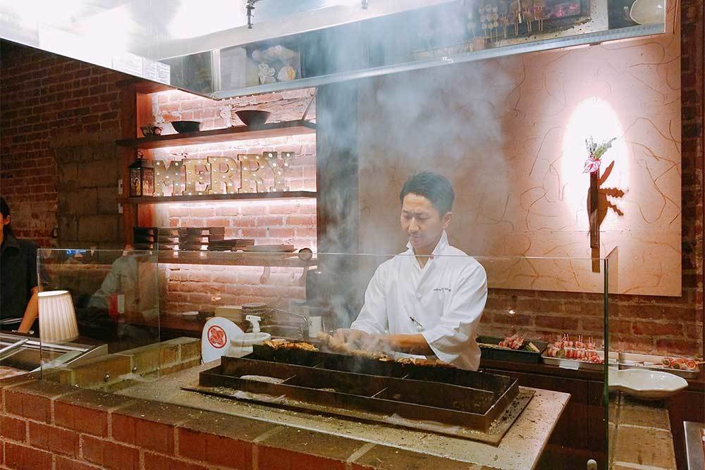 ロコや在住日本人が通う焼き鳥が美味しいお店