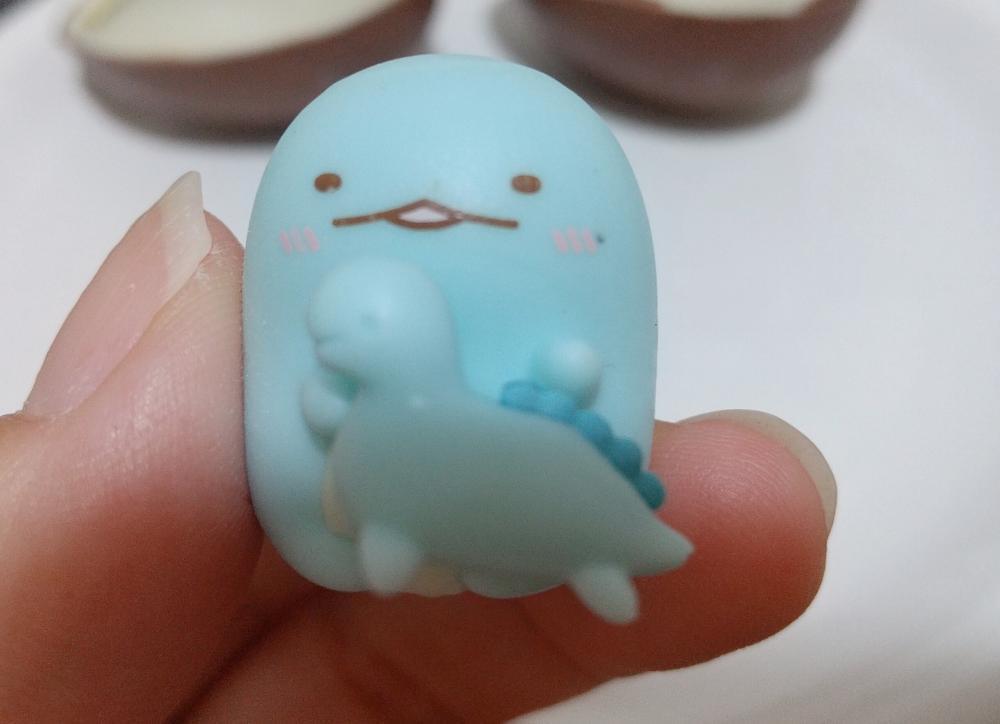 すみっコぐらしのチョコエッグが初登場!フィギュアめっちゃ可愛いよ~。