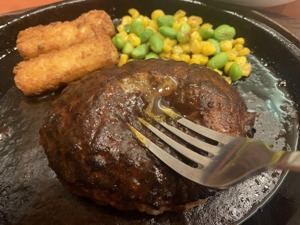 ガストで1000円チャレンジ!看板メニューの「絶品アレンジ」は絶対マネして!
