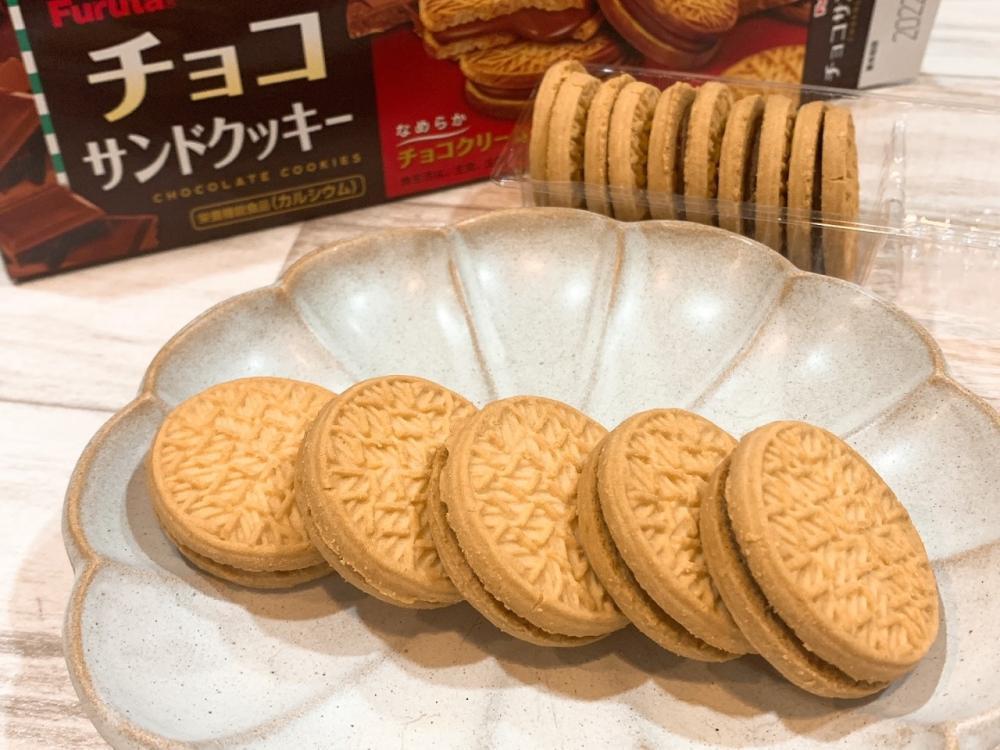 「BTS」メンバーが食べてたやつでは!?ARMY注目のダイソーで買えるお菓子3つ