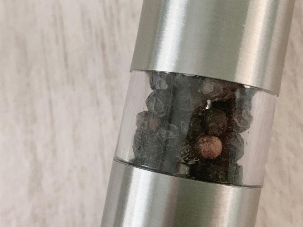 ワッフルメーカー、ミル、レンジ調理器...ダイソーで買うべき話題のキッチン雑貨3つ