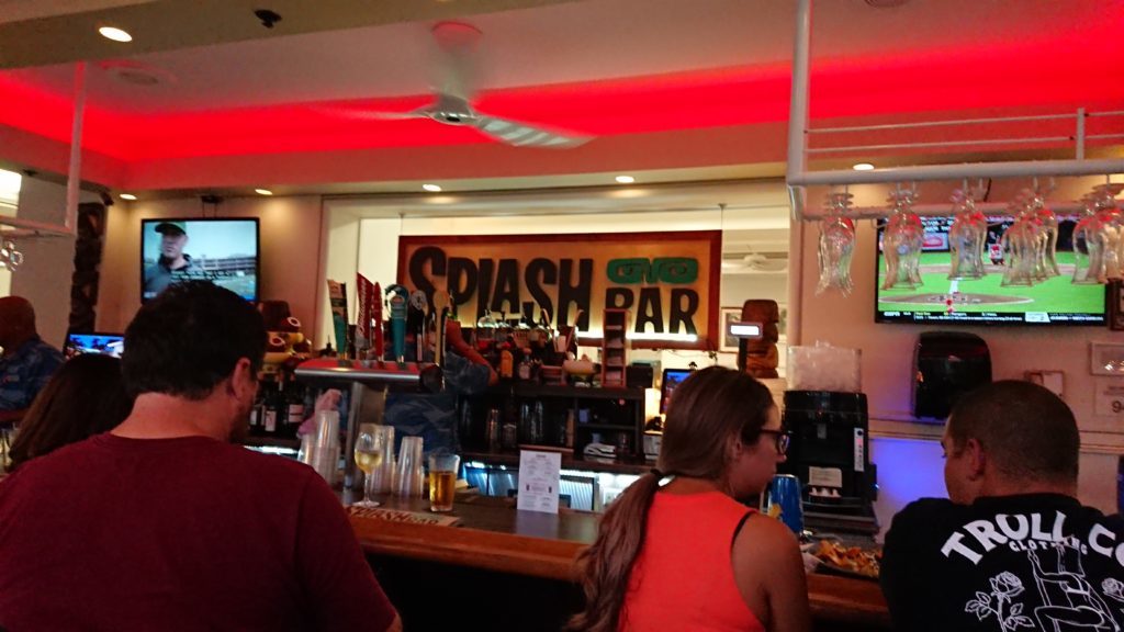 ハワイ到着日に行くカジュアルレストラン「Splash Bar/スプラッシュ・バー」
