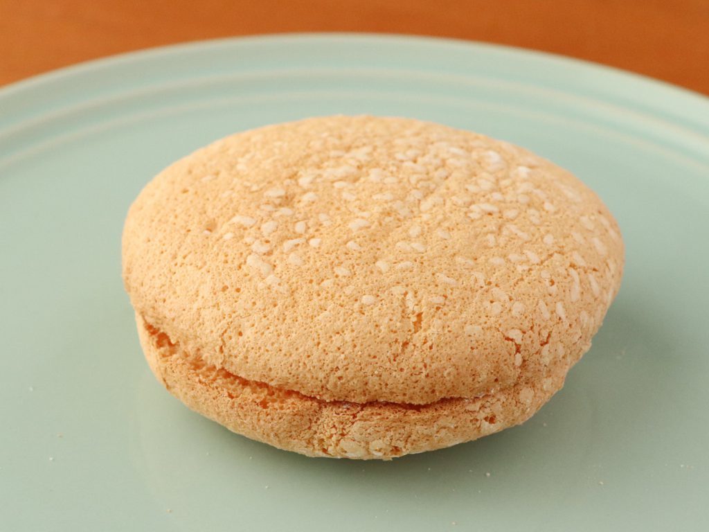 チーズとバター香るさくふわブッセ