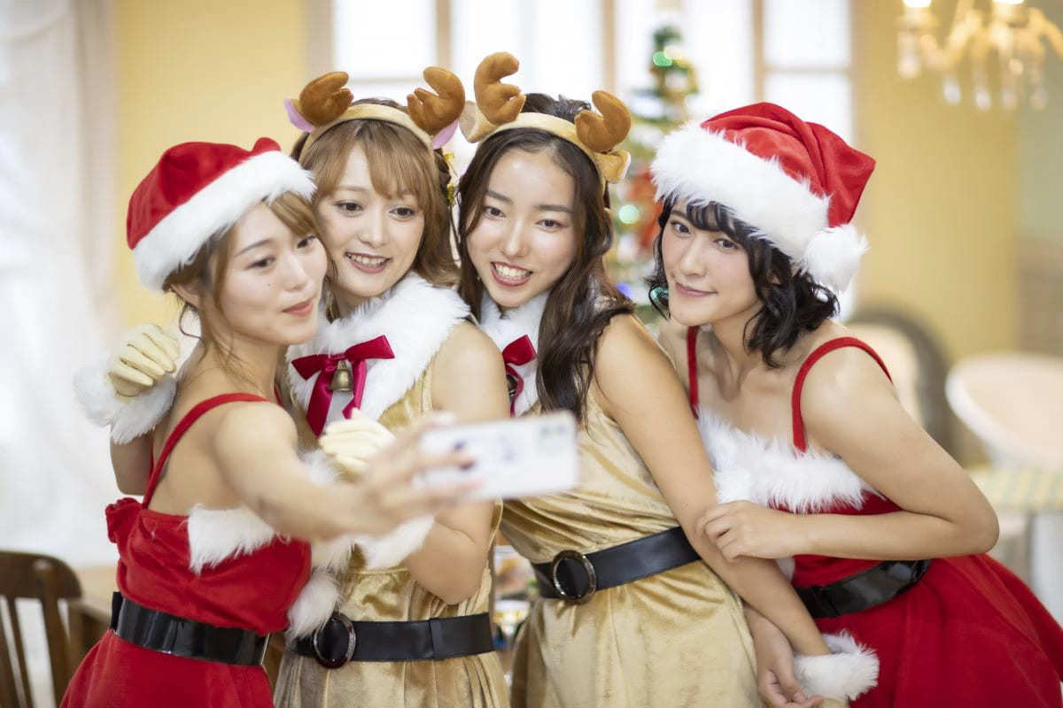 クリスマスはコスプレで盛り上がろう！可愛い&おもしろ衣装20選