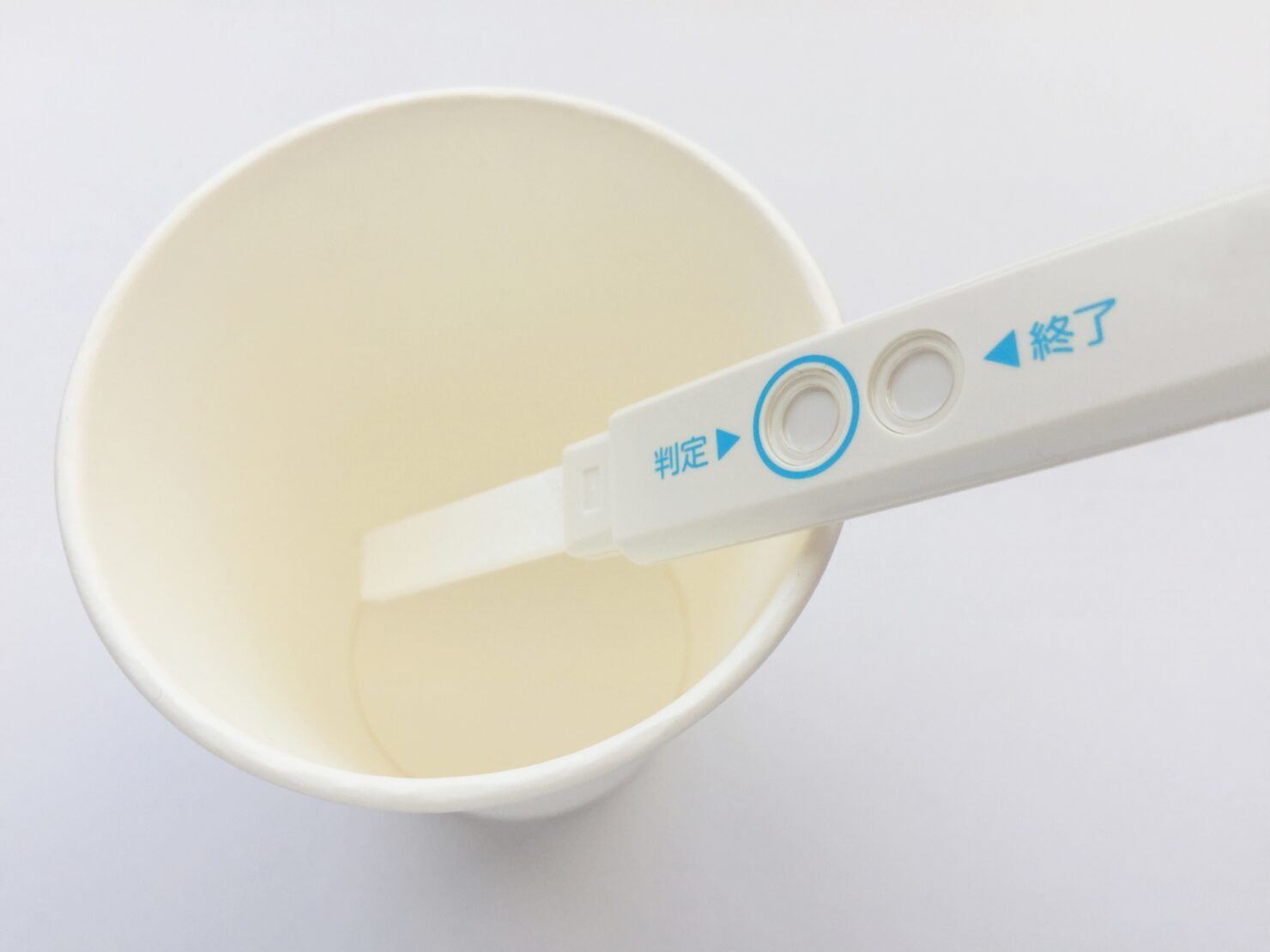 【医師監修】妊娠検査薬の陽性、陰性判定の仕組みは? 陰性なのに生理が来ないのは? 病院受診の目安も解説