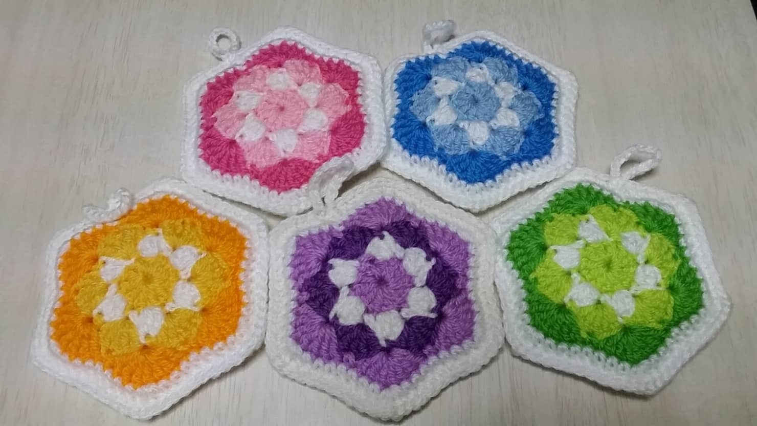 アクリルたわしを手作りで作りたい。編み方と参考にしたいデザインまとめ
