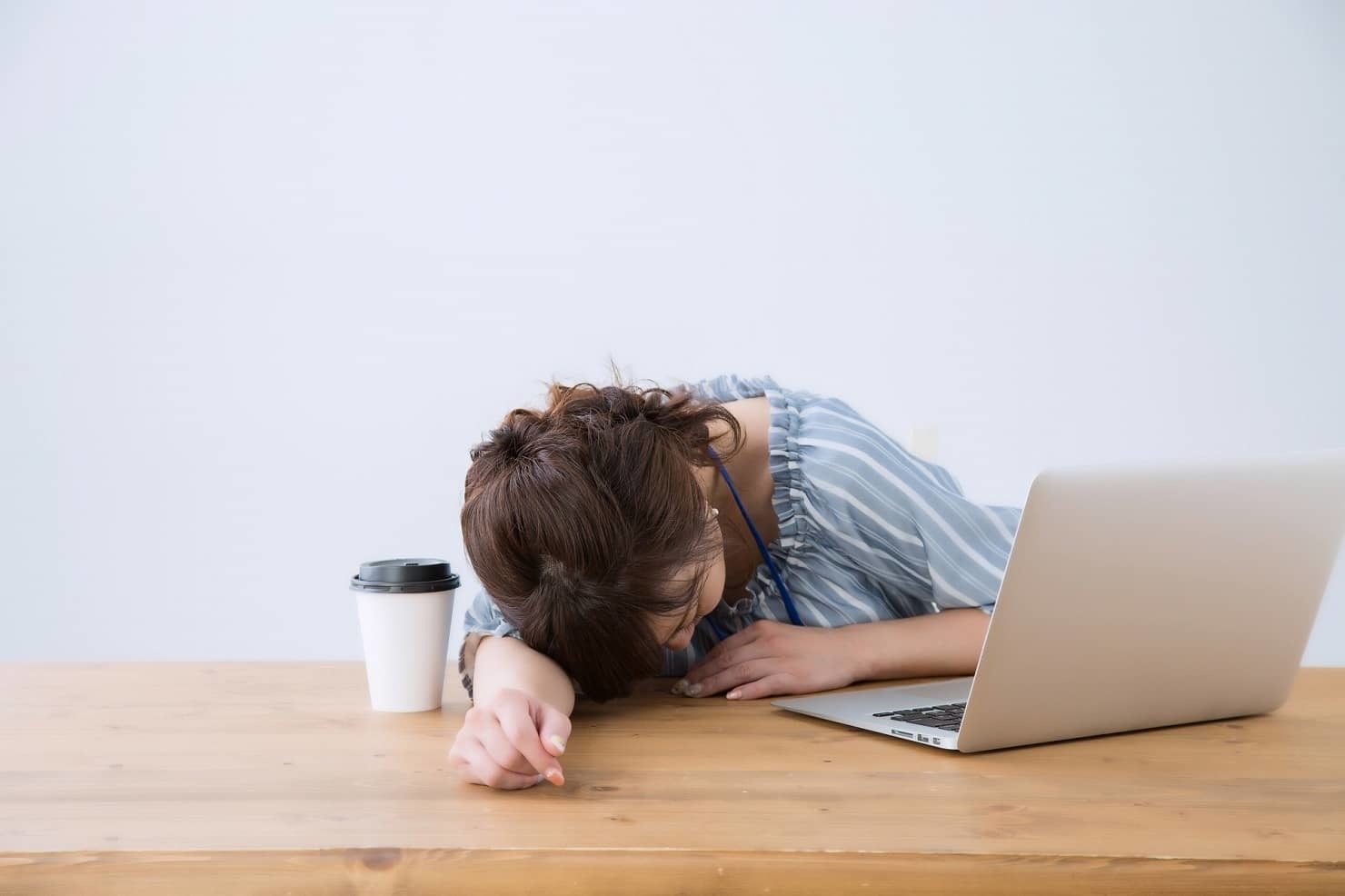 妊娠中のママが眠れないのはどうして? 妊婦の不眠の原因や不眠パターン、対処法を紹介