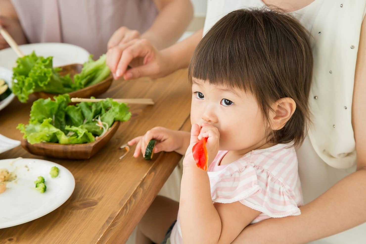 食育って何？　保育園ではどんな食育をしているの？ 家庭でも真似できる？