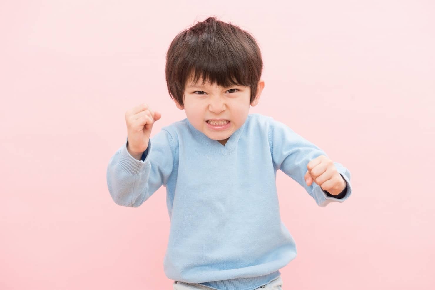 子供のイヤイヤ期はいつからいつまで？　原因や絶対にNGの対応とは？