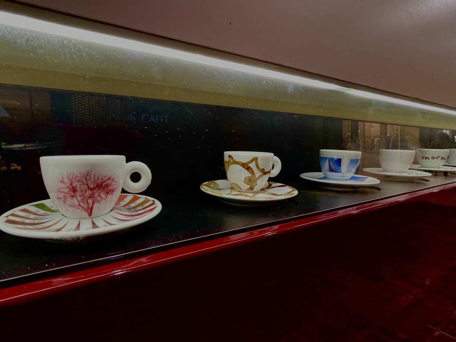 アラモアナセンターにイタリアの本格的なコーヒーが飲める「イリーカフェ」がオープン！大人気の「Dior Cafe」の再開も