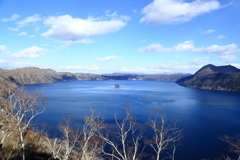 【北海道】美しすぎる絶景『湖』17選｜透明度日本一や世界遺産の湖も！