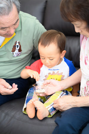 赤ちゃん連れの外出をラクに楽しく！無糖・無調味ポン菓子「いとかるし」予約受付中