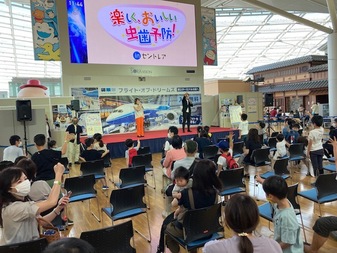 中部国際空港で虫歯予防ステージイベント「楽しく、おいしい虫歯予防！」を開催