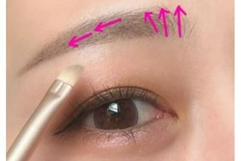 NG眉の原因はここ!今すぐやめないとまずい!オトナ世代の残念眉メイク4選