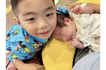 あぢゃ、長男の出生届提出時に起きていたハプニング「なので今回めっちゃ慎重に書いた」