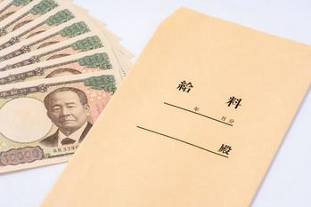 子どものアルバイトの年収が繁忙期で「130万円」をオーバー!親の扶養から外れてしまうのでしょうか?