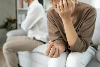 30代夫婦で子どもが1人、近々離婚する予定です。「住民税非課税世帯」は教育費の支援を受けられると聞いたのですが、住民税非課税世帯とは何ですか? どのような教育費支援を受けられますか?