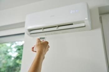 エアコンの暖房利用時の電気代はどのくらい? 3ヶ月使用を控えたらどれだけの節約になる?