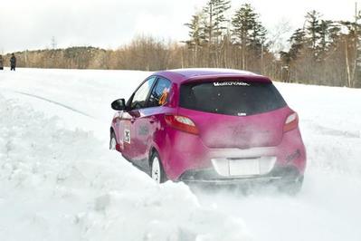 【最新】モテる車ランキングTOP22！女子ウケ最強のかっこいい車種は？