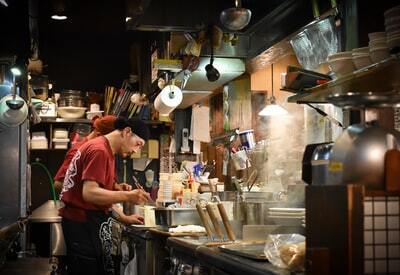 秋葉原の家系ラーメン店8選！本格濃厚スープの名店や深夜営業の人気店も！