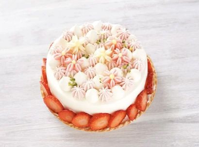 【Sunday Brunch（サンデーブランチ）下北沢店】満開の桜ショートケーキと旬の苺を堪能 限定・春のスイーツ