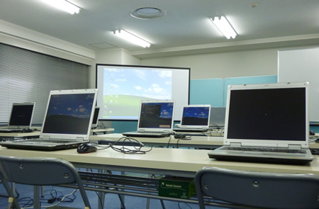 梅田エリアのパソコン教室11選！駅直結スクールや無料体験プランも！