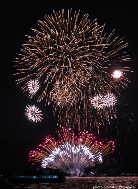 琵琶湖のど真ん中で船上花火デビュー！200人限定のプライベート花火大会で夏を先取りしちゃお