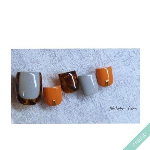 テラコッタ?べっ甲柄?秋色のフットネイルデザインまとめ