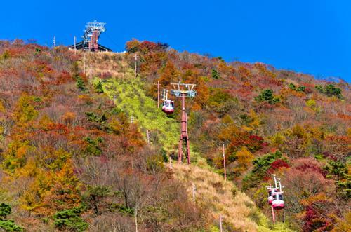 【福岡】10月上旬/中旬/下旬の服装15選！天気や気温に合わせたコーデをご紹介！