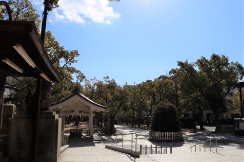 【神戸】湊川神社の見どころ案内！瓦せんべいのお店「菊水」で名物パフェも1.jpg