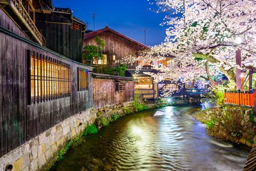 悪縁とは？特徴・良縁との見分け方や悪い縁を断ち切る東京の神社は？