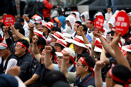 デモの多い国 韓国