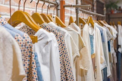 いつも同じ服を着る人の心理13選！なぜまた同じ服なの？