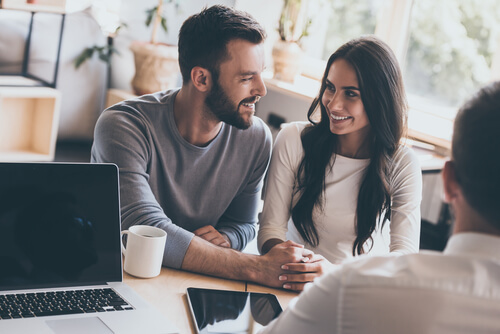 無口な男性の恋愛心理7選！会話のコツをおさえて付き合おう！