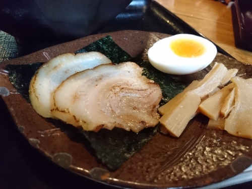 レトロ感漂う昭和風店内で頂く絶品ラーメン【北海道・十勝】麺処 田楽