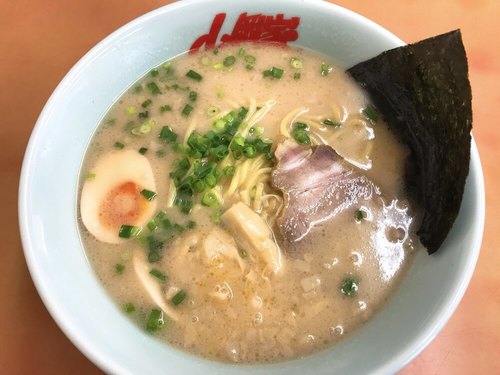 山梨の家系ラーメン店17選！本格濃厚スープの名店や深夜営業の人気店も！