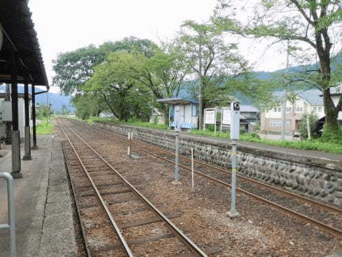 岐阜のローカル線・魅力溢れる「長良川鉄道」沿線案内1.jpg