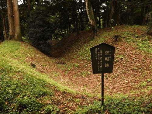 真っ赤に彩られた「簑沢彼岸花公園」と「白河の関跡」をたどる【栃木＆福島】1.jpg