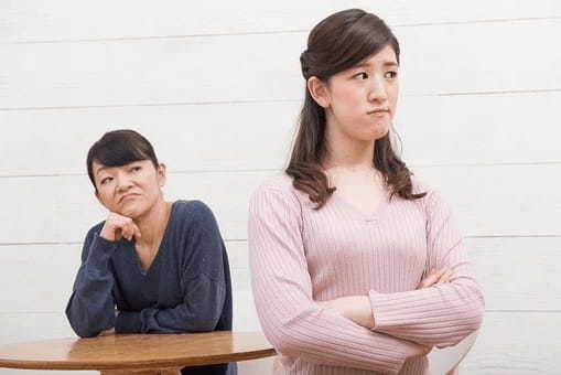 ずるい人の特徴と心理は？ずるい人との付き合い方も解説します！