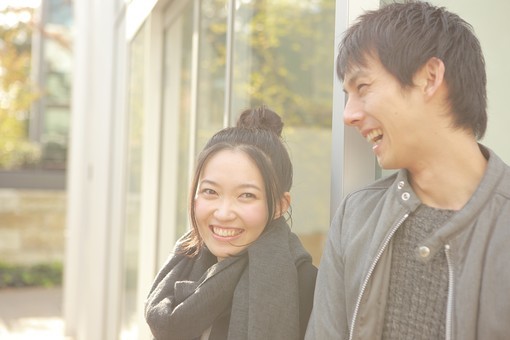 庇護欲をかきたてる女性の特徴は?守ってあげたくなるのはなぜ?