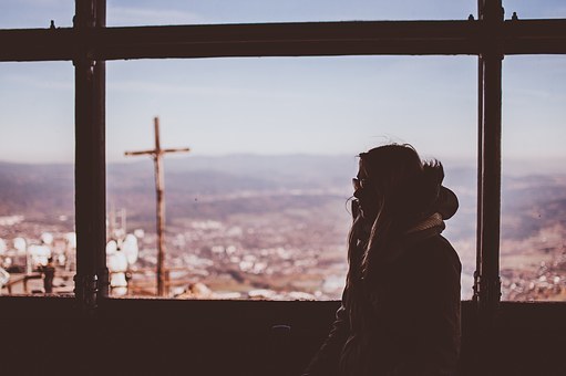 幸薄いとはどういう意味?「幸薄そう」と思われる女子の顔の特徴は?