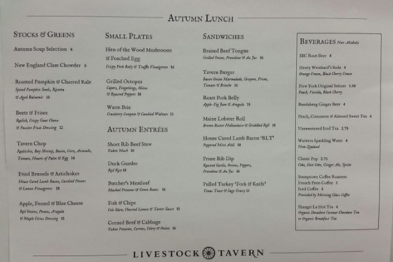ハワイ・ダウンタウンで食べられるジューシーなハンバーガー「Livestock Tavern／ライブストック・タバーン」をご紹介