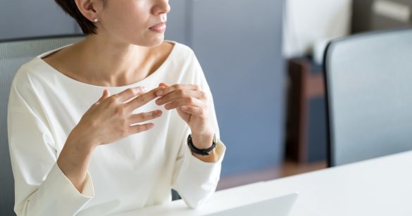 デパコスでメイクしても野暮ったい34歳。“カン違い”に気づいて大変身