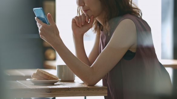 イライラして彼氏に八つ当たり。おわびにプレゼントをわたすと…