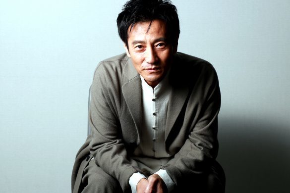 津田寛治が兵士を熱演。デビュー秘話も語る「人がやっていないことをやる」