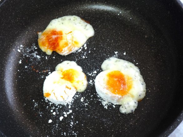 カルディの“焼いて食べるチーズ”が美味しいのなんの。焼き方のコツ教えちゃう