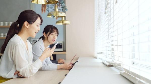 目を合わせてくれない人の心理とは？恋愛における心理も解説！