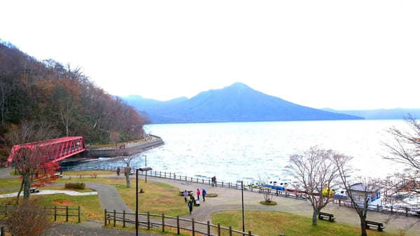 冬には幻想的な氷濤まつりも！【北海道】支笏湖の魅力